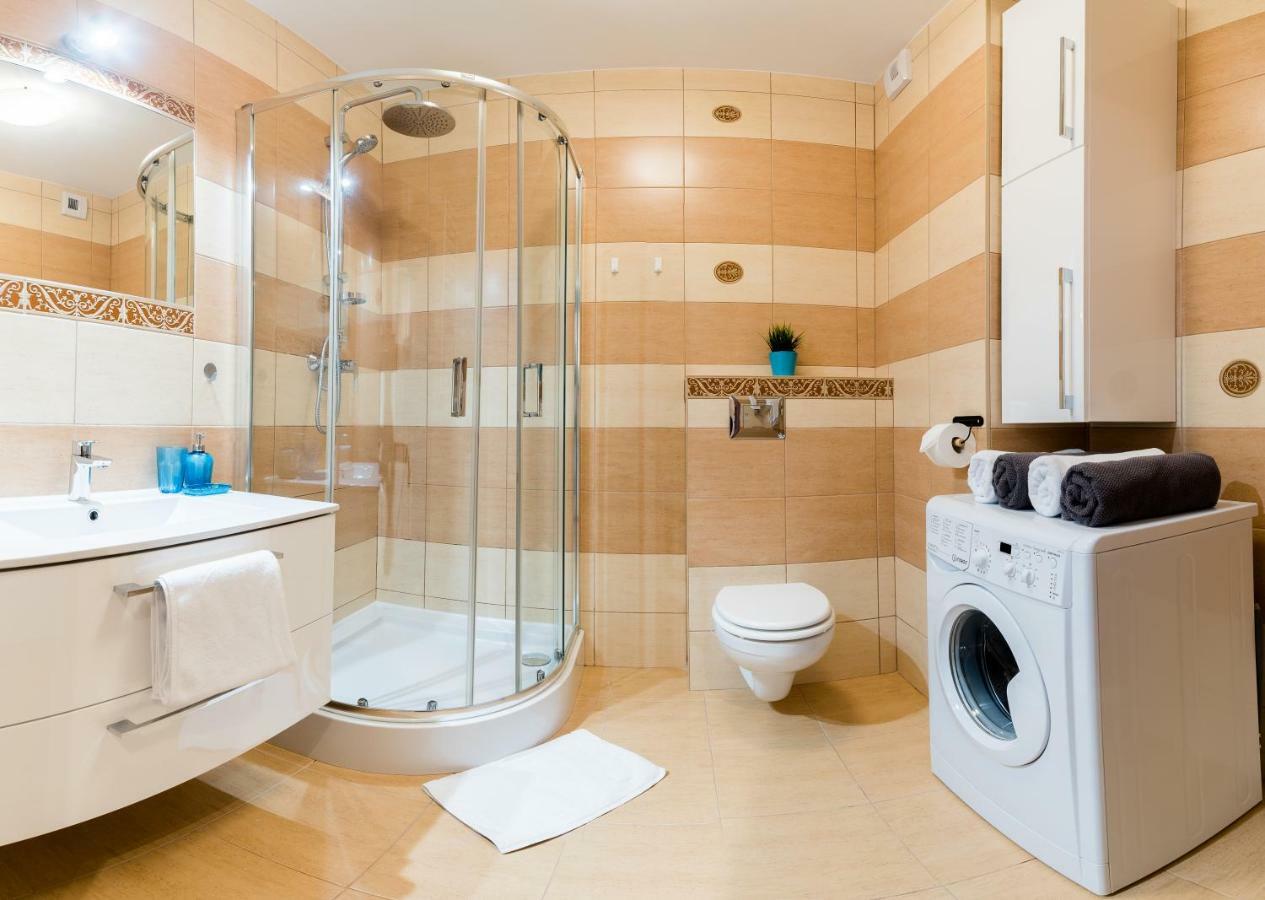 Apartament B&F Garbary Poznan Business & Family - Parking Экстерьер фото